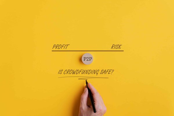 Quels sont les facteurs clés de succès pour le lancement d'une campagne de crowdfunding communautaire ?