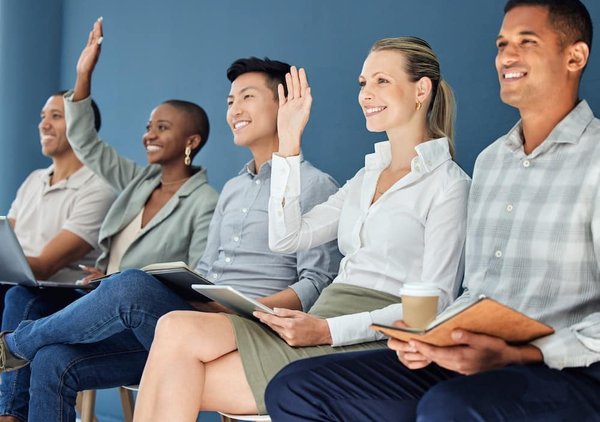 Quelles actions concrètes pour impliquer les citoyens dans la gestion des parcs naturels régionaux ?